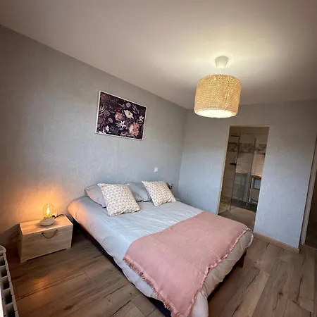 De Monthardrou בית נופש *