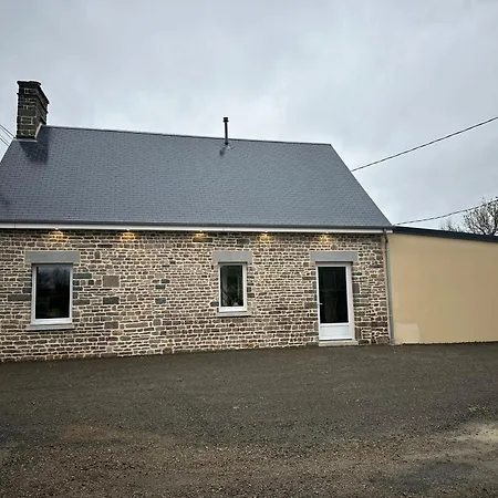 Ferienhaus De Monthardrou Le Bény-Bocage