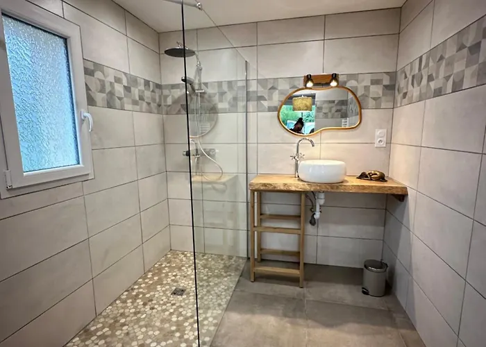 De Monthardrou Le Beny-Bocage