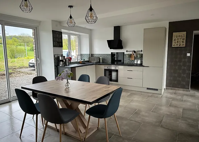 Holiday home De Monthardrou